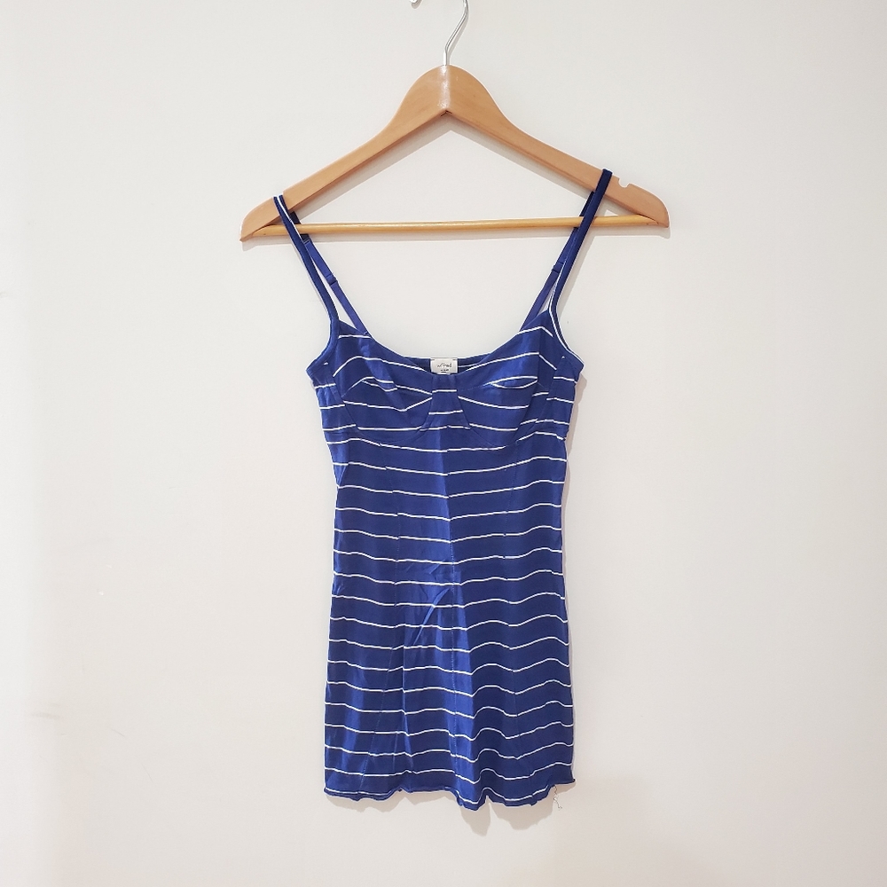 Aritzia Wilfred bustier tank top camisole navy white stripes xs y2k